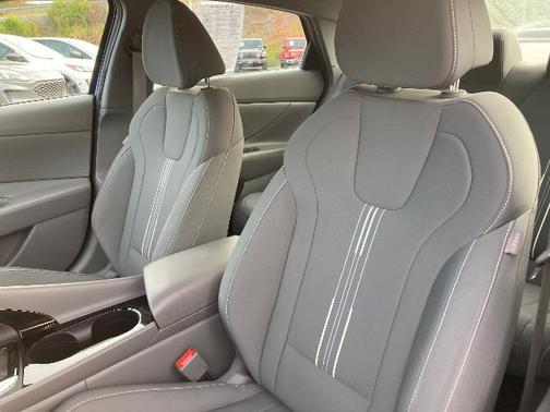 2023 Hyundai ELANTRA BLUE