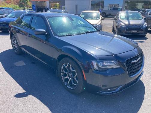 2018 Chrysler 300 S