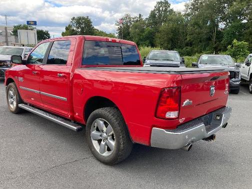 2017 RAM 1500 SLT