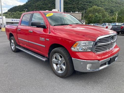 2017 RAM 1500 SLT