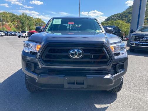 2022 Toyota Tacoma SR5