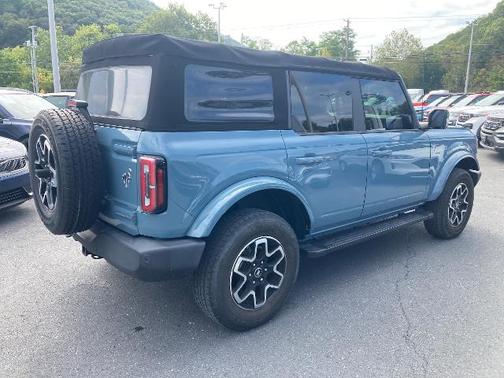 2021 Ford Bronco OUTER BANKS