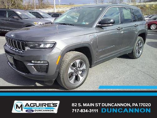2022 Jeep Grand Cherokee BASE