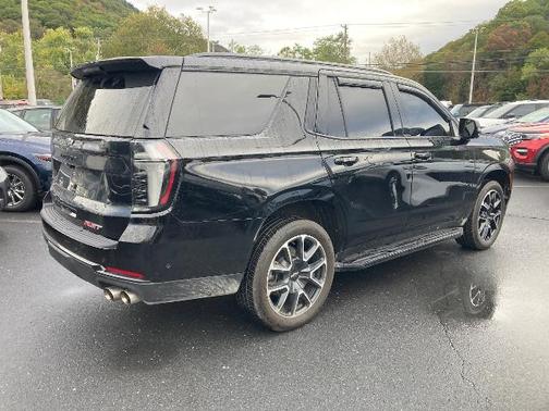2025 Chevrolet Tahoe RST