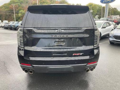 2025 Chevrolet Tahoe RST