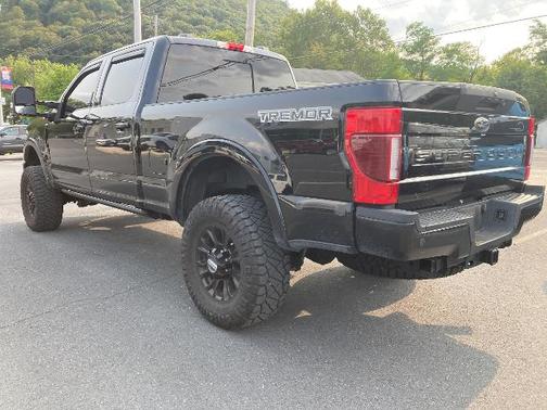 2022 Ford F-350 LARIAT SUPER DUTY