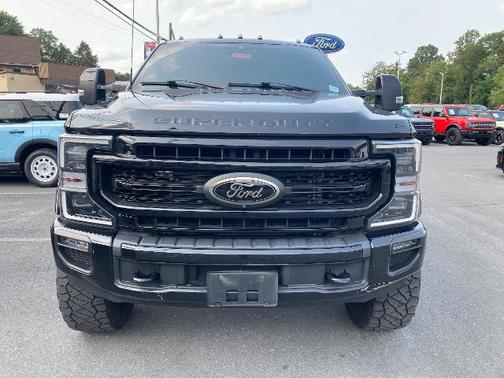 2022 Ford F-350 LARIAT SUPER DUTY