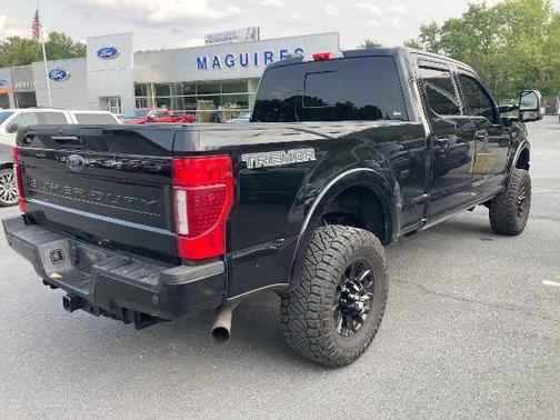 2022 Ford F-350 LARIAT SUPER DUTY