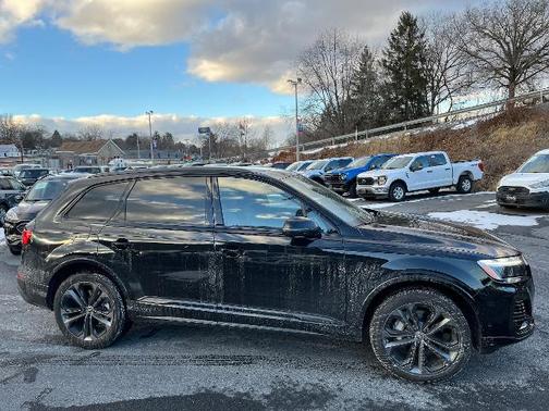 2025 Audi Q7 55 QUATTRO PREMIUM