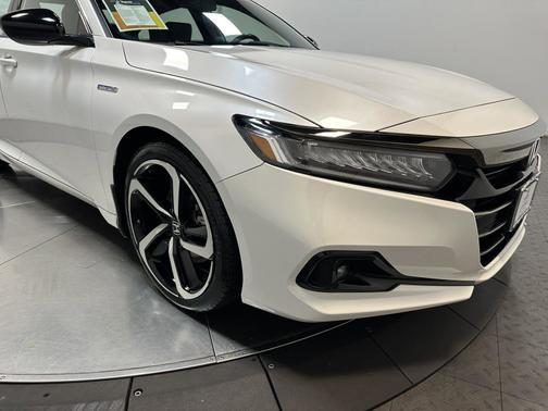 2022 Honda Accord Hybrid 