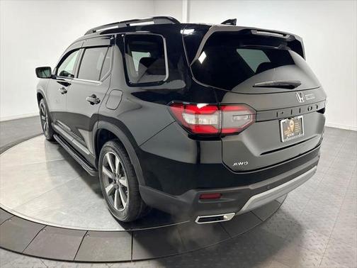 2025 Honda Pilot TRG