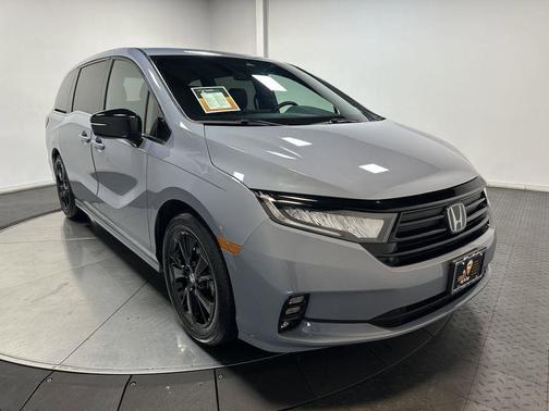 2023 Honda Odyssey 