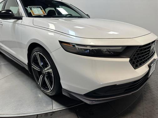 2023 Honda Accord Hybrid 