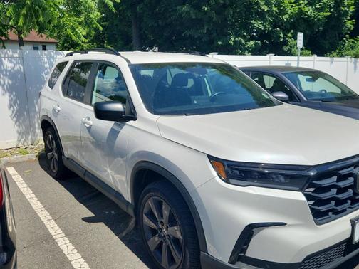 Platinum White Pearl 2023 Honda Pilot