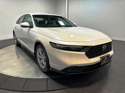 2025 Honda Accord LX 1.5T