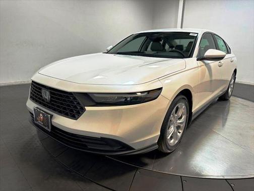 2025 Honda Accord LX 1.5T