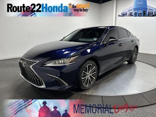 2022 Lexus ES 250 Base