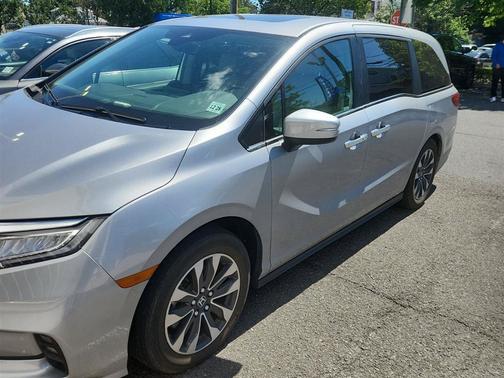Lunar Silver Metallic 2024 Honda Odyssey