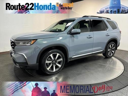 2025 Honda Pilot Touring 8-Passenger
