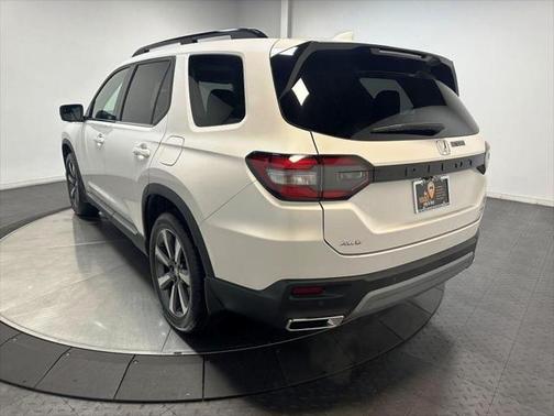 2025 Honda Pilot TRG