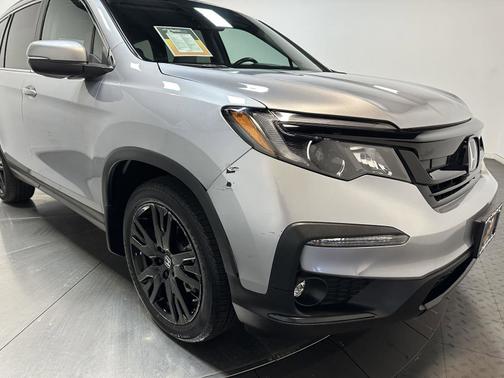 Lunar Silver Metallic 2022 Honda Pilot