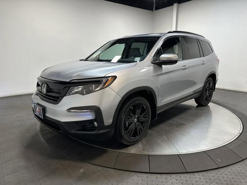 Lunar Silver Metallic 2022 Honda Pilot
