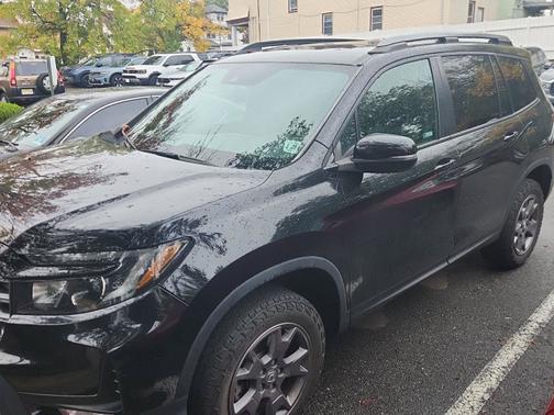 Crystal Black Pearl 2024 Honda Passport