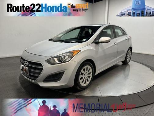 2017 Hyundai Elantra GT Base