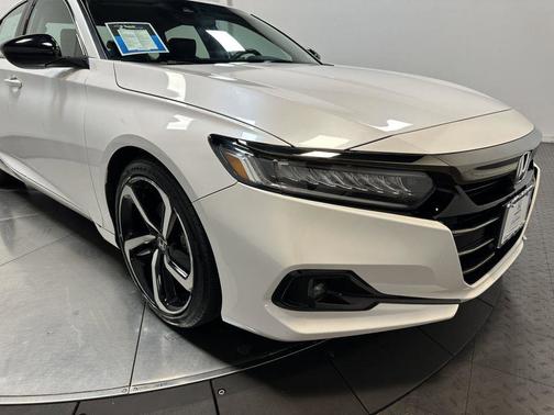 2022 Honda Accord 