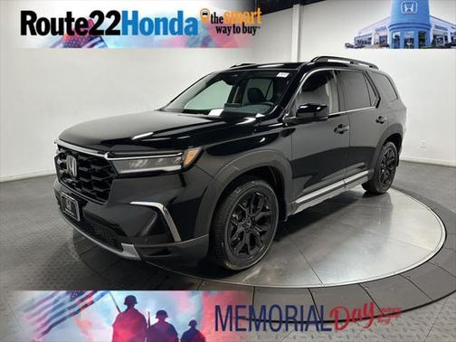 2025 Honda Pilot Touring 8-Passenger