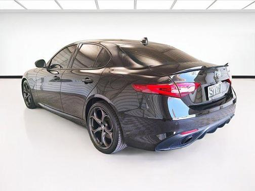 Alfa Black 2019 Alfa Romeo Giulia Ti Sport
