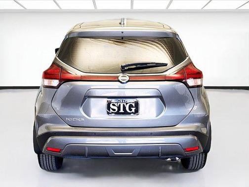2021 Nissan Kicks S