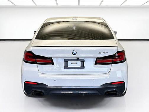 2023 BMW 540 i