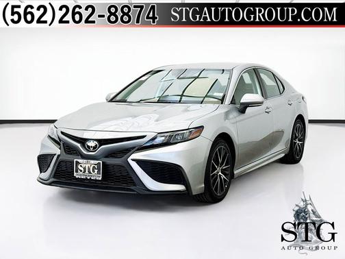 Celestial Silver Metallic 2022 Toyota Camry SE