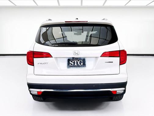Platinum White 2017 Honda Pilot Touring