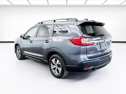 Magnetite Gray Metallic 2024 Subaru Ascent Premium 8-Passenger