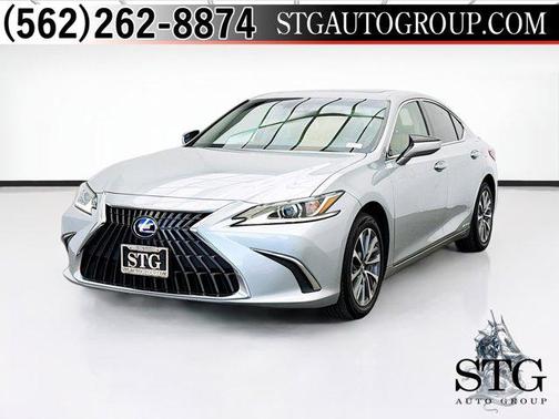 2022 Lexus ES 300h Base