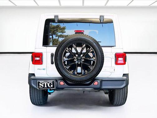 2022 Jeep Wrangler Unlimited 4xe Sahara