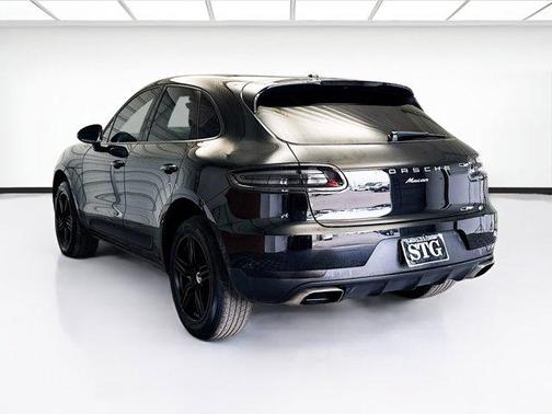 2018 Porsche Macan Base