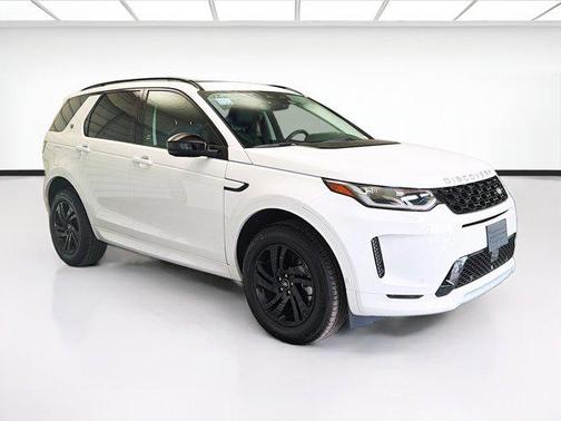 Fuji White 2024 Land Rover Discovery Sport Core S