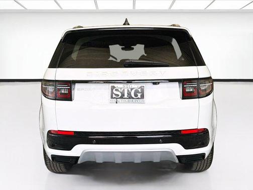 Fuji White 2024 Land Rover Discovery Sport Core S