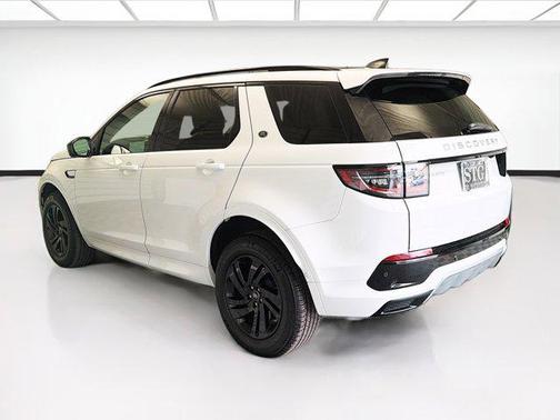 Fuji White 2024 Land Rover Discovery Sport Core S