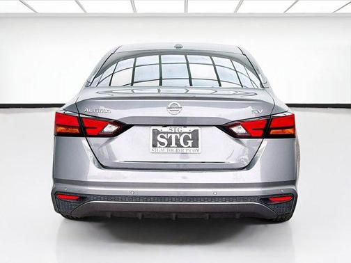 Gun Metallic 2021 Nissan Altima 2.5 SV