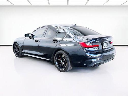 Black Sapphire Metallic 2022 BMW M340 M340i xDrive Sedan