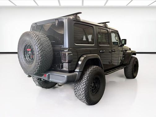Black Clearcoat 2019 Jeep Wrangler Unlimited Sahara