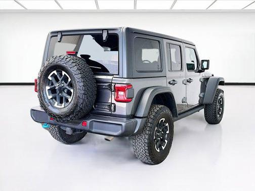 Granite Crystal Metallic Clearcoat 2025 Jeep Wrangler 4xe Rubicon