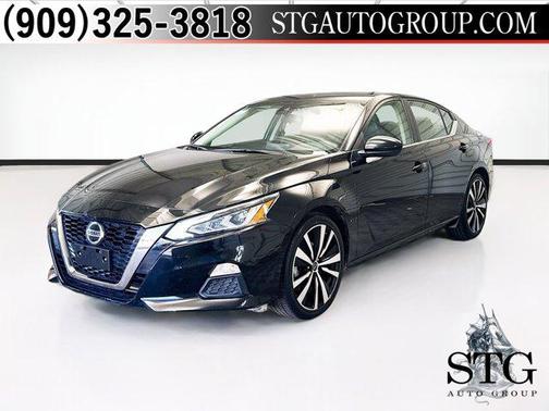 2022 Nissan Altima SR FWD