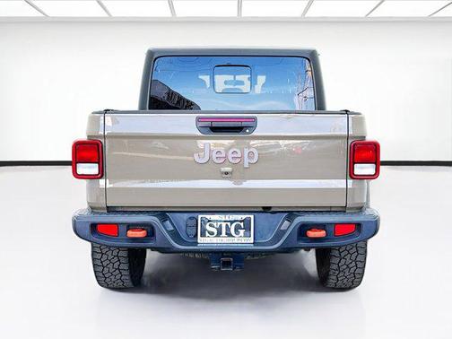 Gator Clearcoat 2020 Jeep Gladiator Mojave 4x4