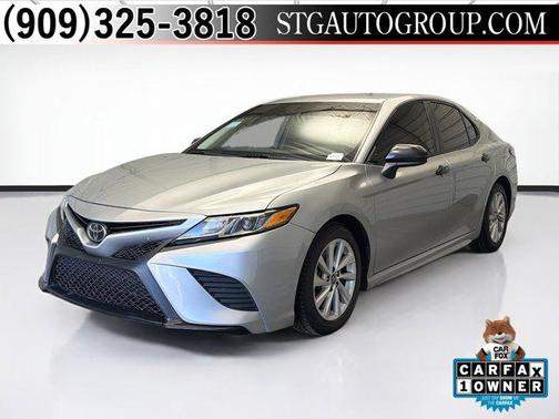 2020 Toyota Camry SE