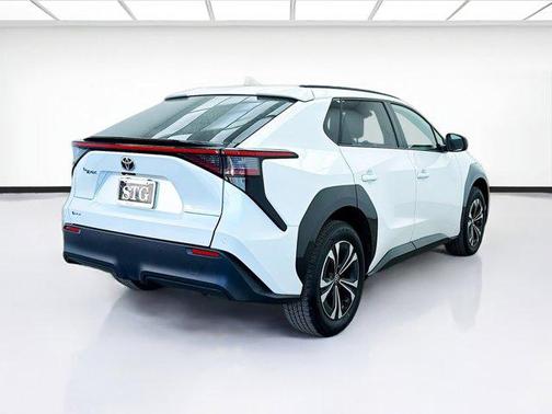 2024 Toyota bZ4X XLE